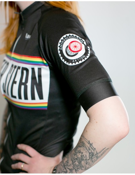 Roter Stern Leipzig - Bike Jersey Short Sleeve - Black/Rainbow Roter Stern Leipzig - Bike Jersey Short Sleeve - Black/Rainbow