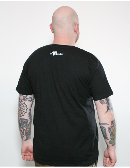 Capitalism Is The Virus - No Borders - T-Shirt - Black