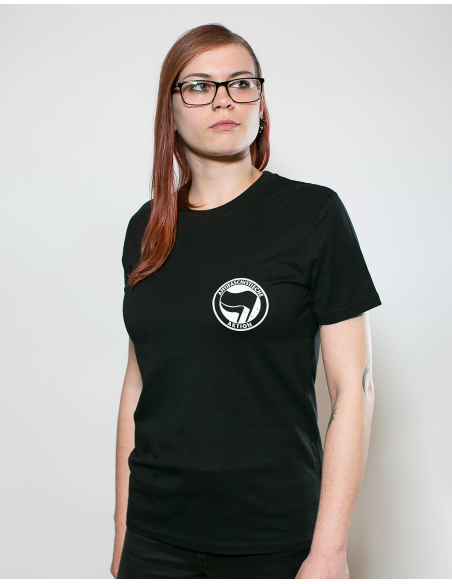 Wer gegen Nazis kämpft... - No Borders - T-Shirt - Black