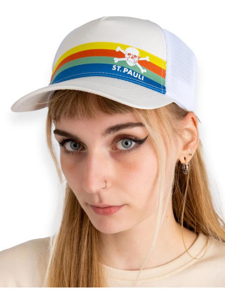 St. Pauli - Cap - Rainbow Summer - Weiß - mit Model St. Pauli - Cap - Rainbow Summer - Weiß - mit Model