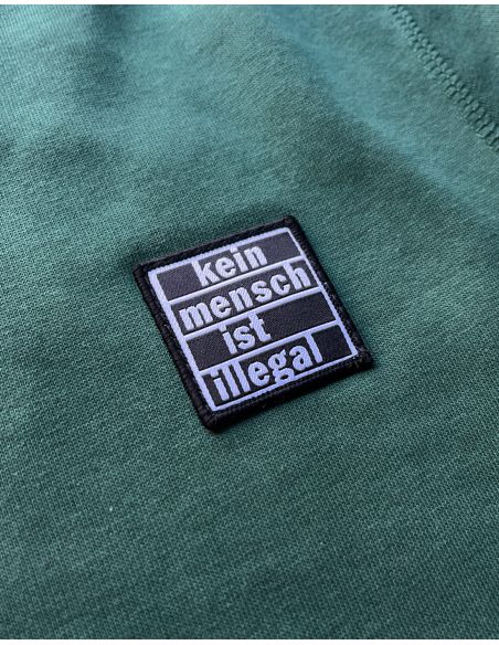 kmii-nb-hoodie-bottle-green-detail